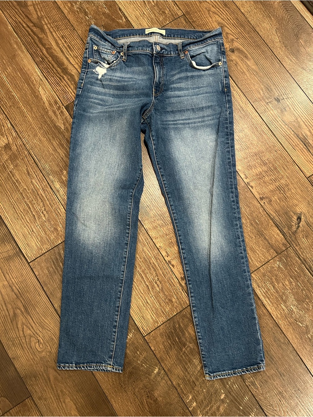 GAP 1969 Women's Real Straight Leg Jeans in Medium Blue Wash Distressed- 31R